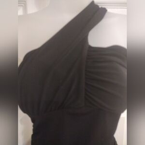 Guess Elegant Black One-Shoulder Top
